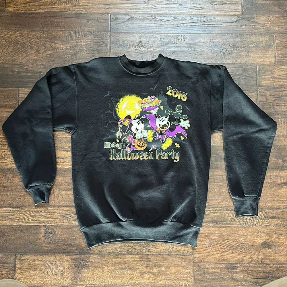 Mickey’s Halloween Party 2016 sweatshirt black medium Minnie Mouse Disneyland